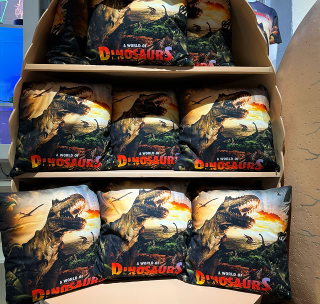 A World of Dinosaurs T-shirts Kepsar, Baddräkter Kuddar Magic cube Kristall-lampor LED-lampor 